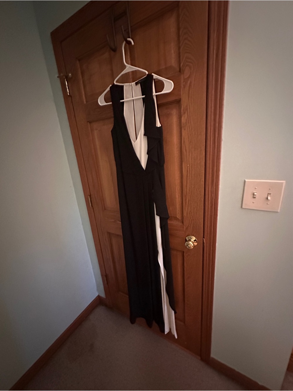 Black and White Sleeveless V-Neck Maxi Dress